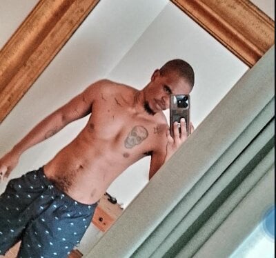 Bedroom_Gangster007 Male Bigass Live Webcam Nude