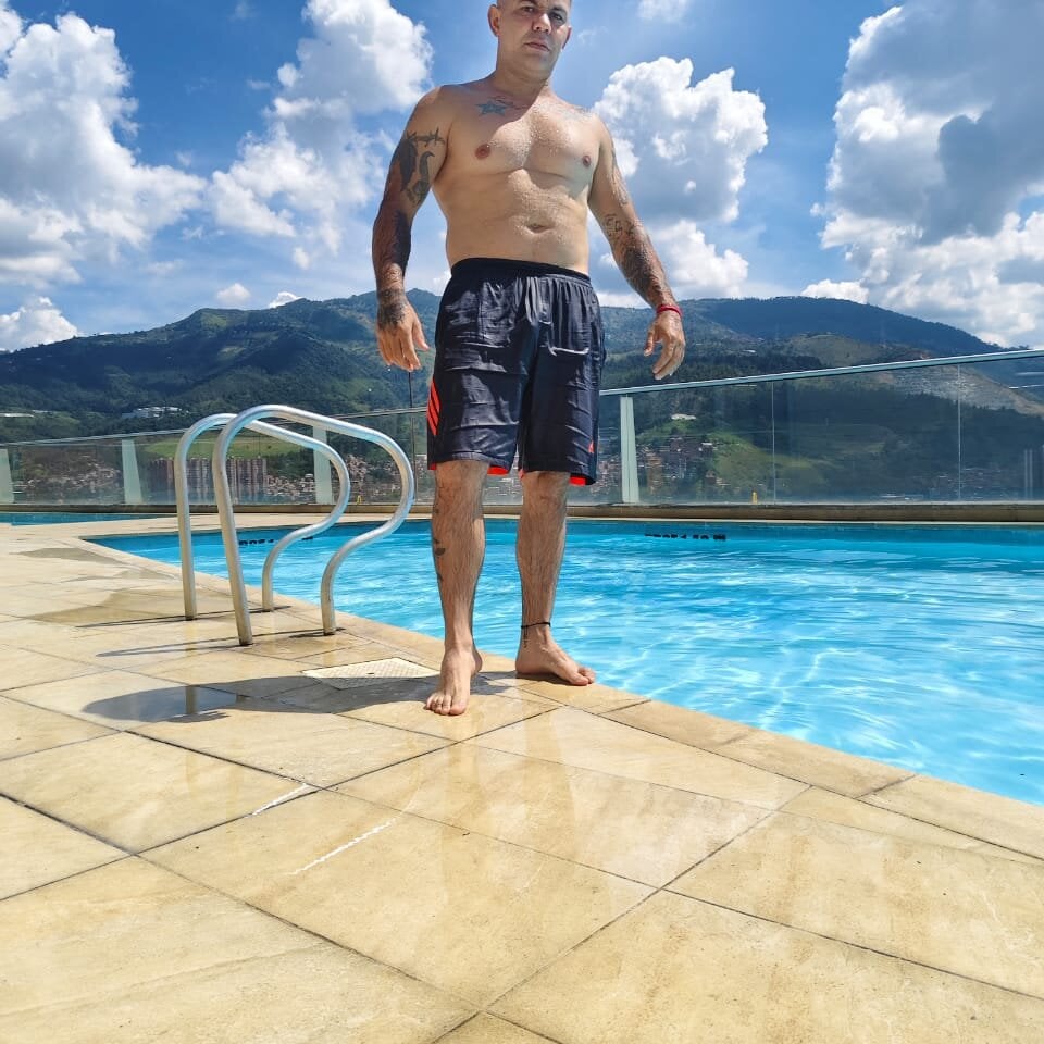 alexander_halls from stripchat