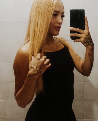 Briana_Velez