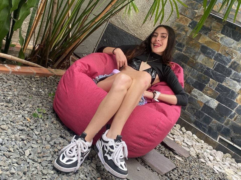 iluvcams.com lizey_lynch livesex profile in narnia-living-in-your-dreams cams