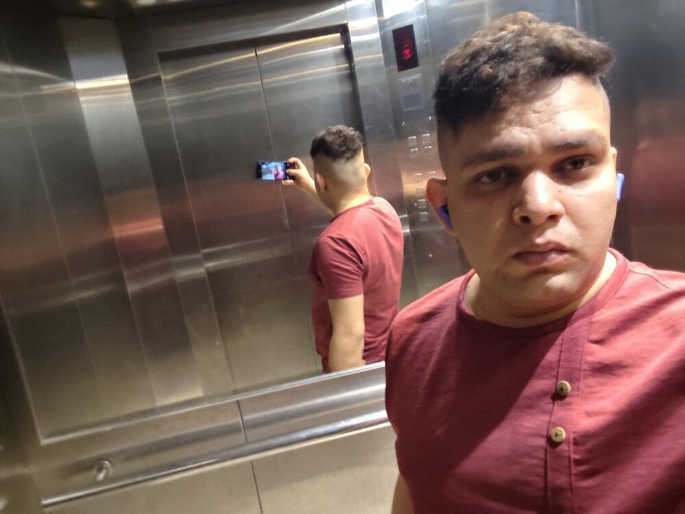 zen_malick from stripchat