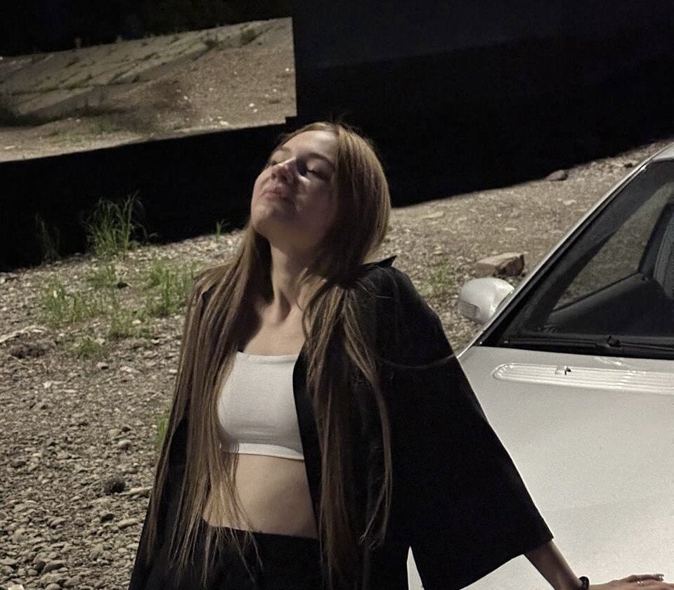 sofia_k1ss webcam profile - Sri Lankan