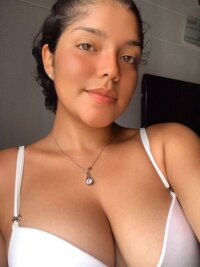 daring_couple71's Offline XXX Chat