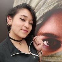 rousse_moon_'s Offline Chat Room