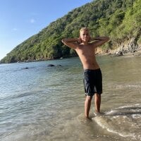 MrLeoLatino - Cam en Direct