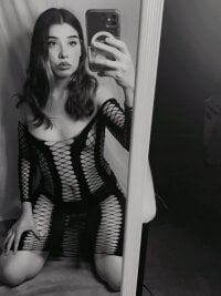 lexy12333's Offline Chat Room