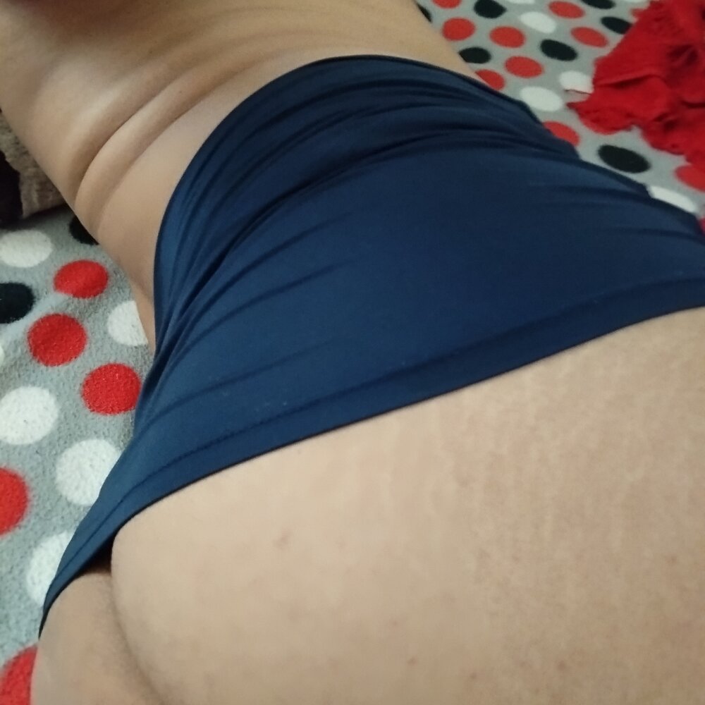 Romii23cm's Offline XXX Chat