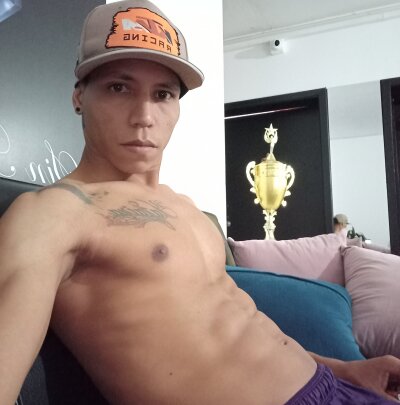 Silvestre-18-cm - Stripchat Boy 