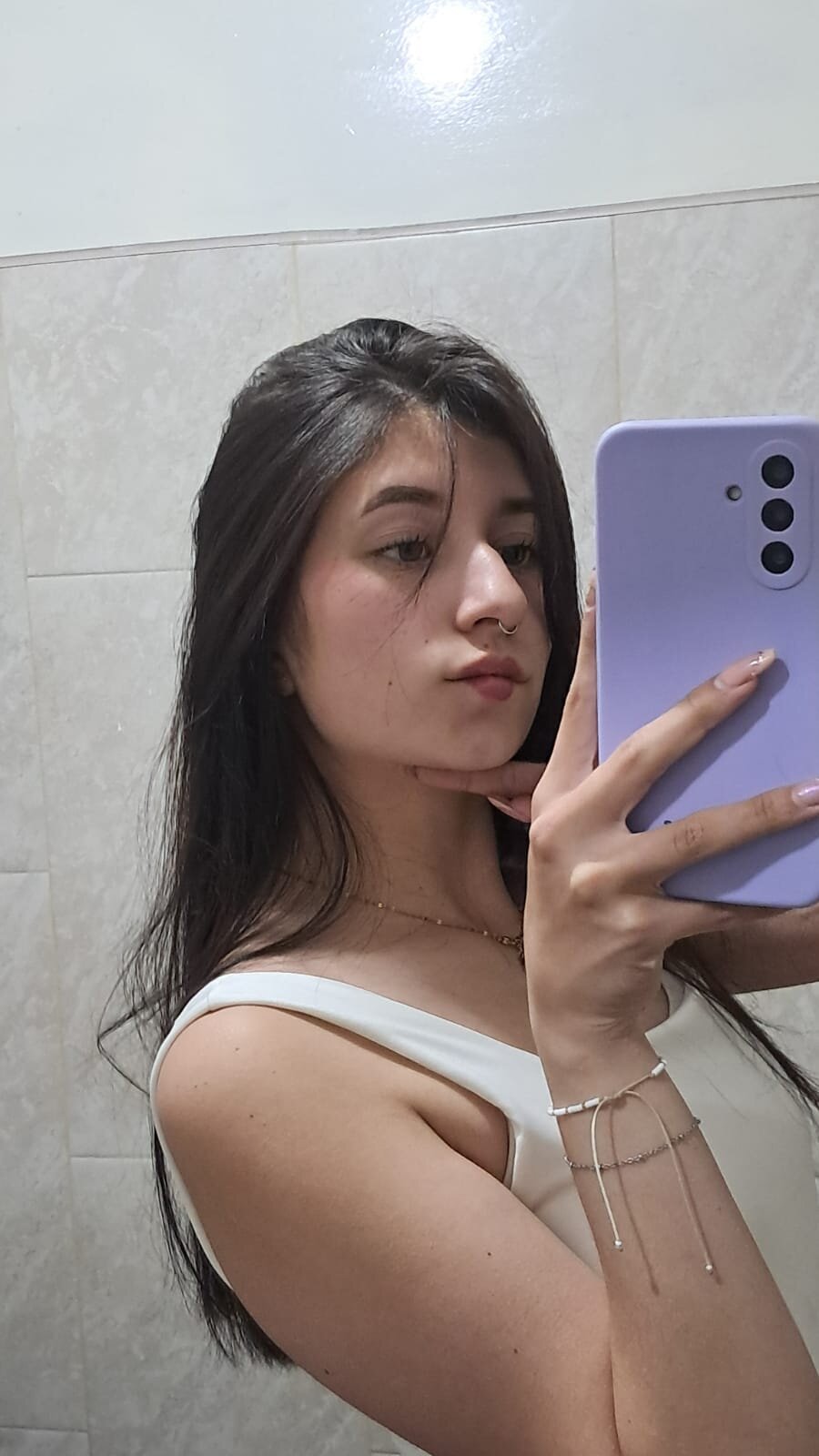 mia_jhonnes