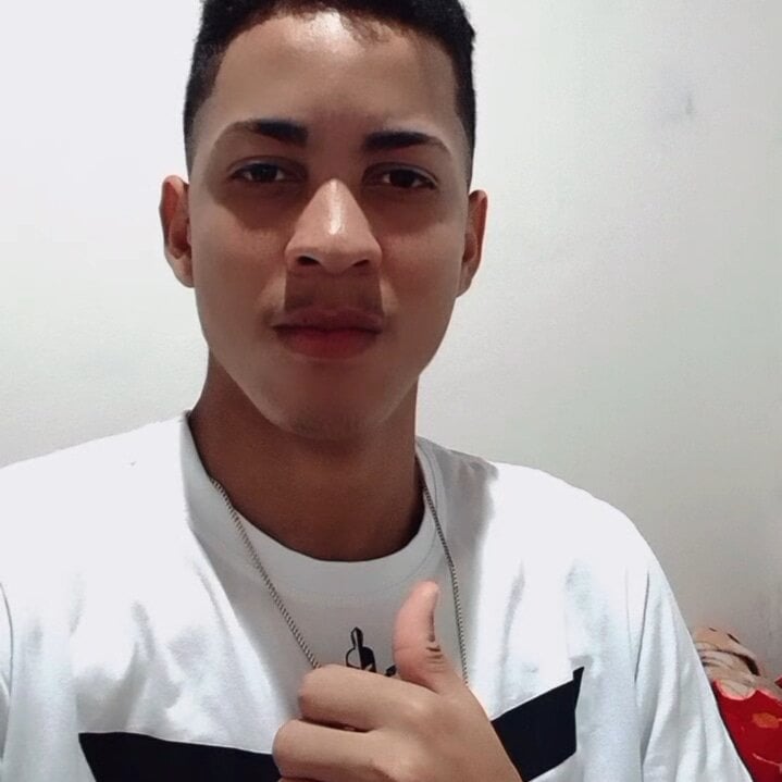 Cam boy carloseduardo200319