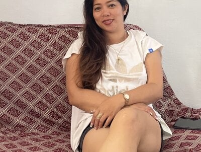 Asian_dslyn