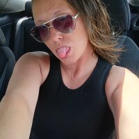Tinkkerbell8783's Offline Chat Room