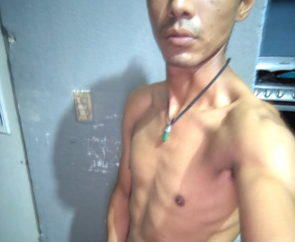 single_vergon95's Offline XXX Chat