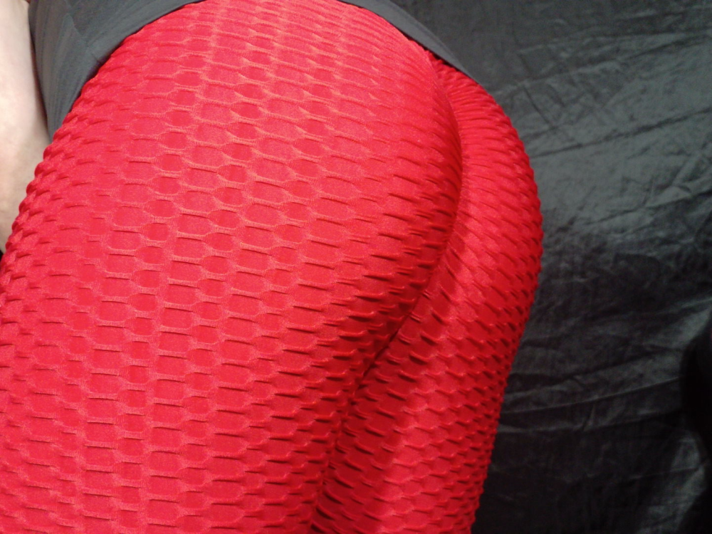 Live sex webcam photo for _Melissa-in-Training_ #290096317