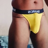 Модель bigcock_thick