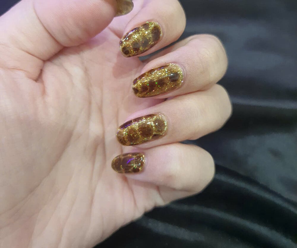 watchgirlcam.com sara-queennight livesex profile in colombia-u-head-3 cams