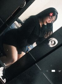 Hilary_03's webcam live show