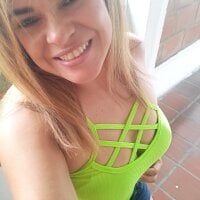 charlot_milano's Offline XXX Chat