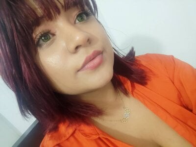 sofialove__ - cumshot