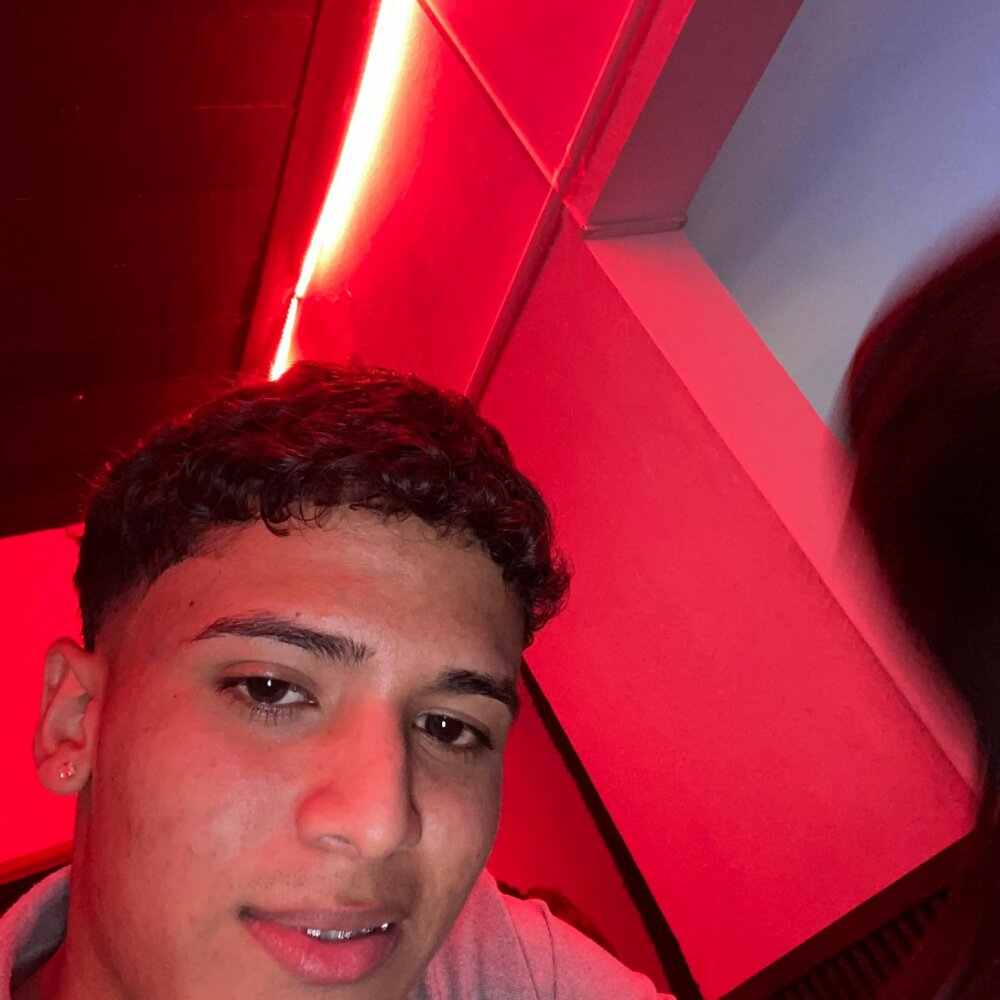 bony-777's Offline XXX Chat