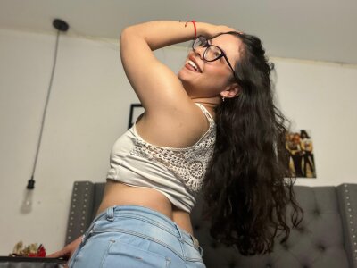 Sapphiraa - Stripchat Teen Lovense Blowjob Girl 