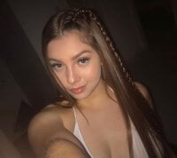 alana_davies_'s Offline Chat Room