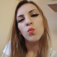 DanielaDanny93's Offline XXX Chat