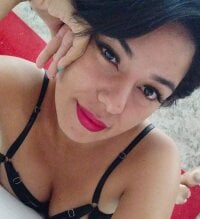 romina_1303's Offline Chat Room