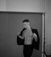 Model Nik_Sharp