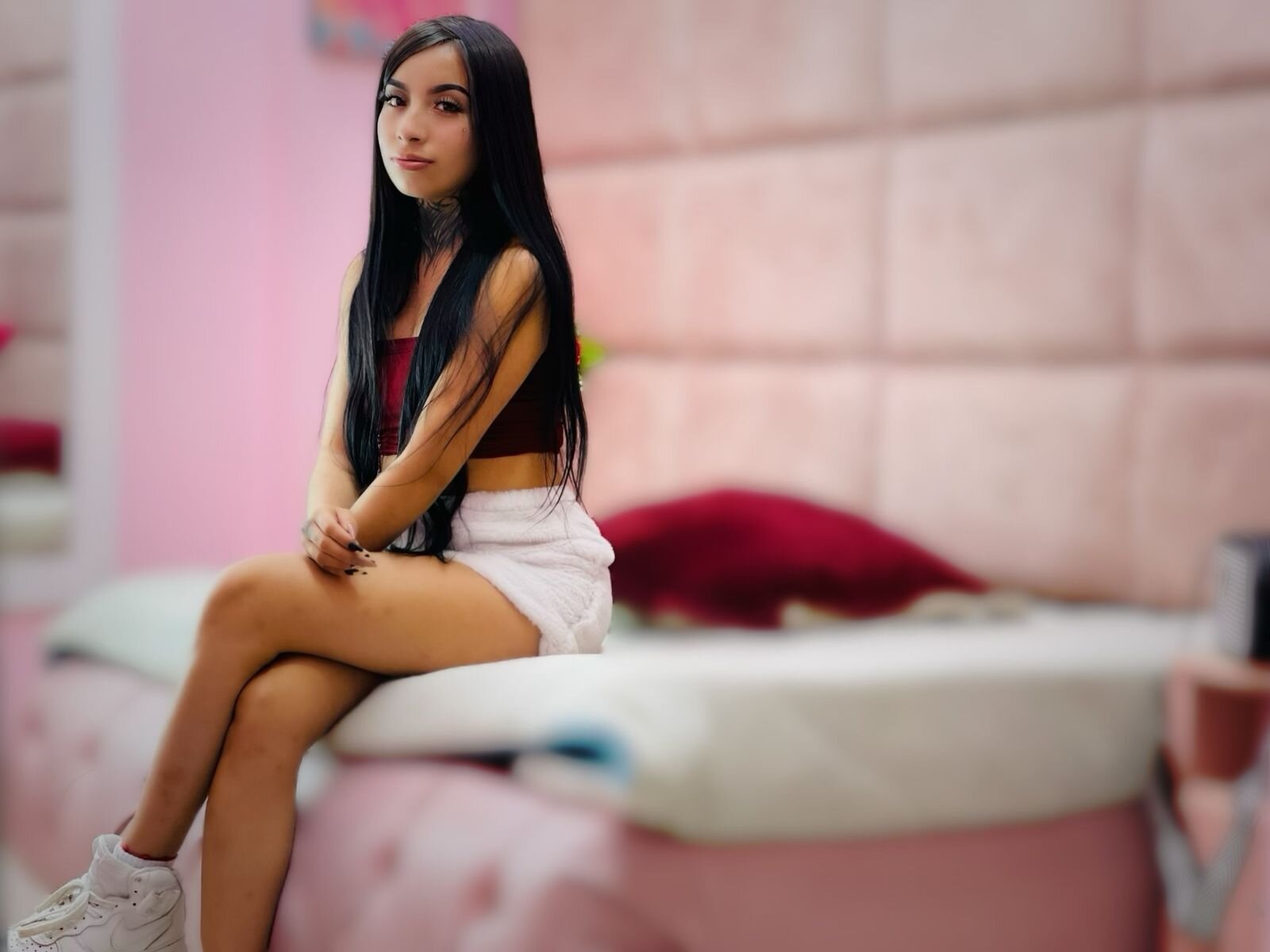 Alison_Salome