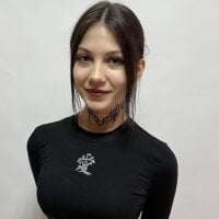 EugeniaHesleya's Offline Chat Room