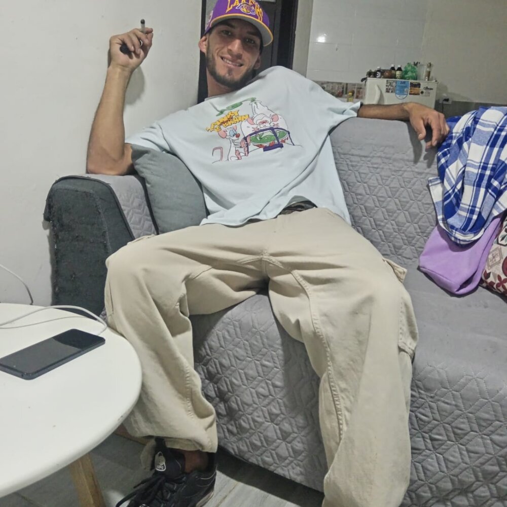 trajedia98765's Offline XXX Chat