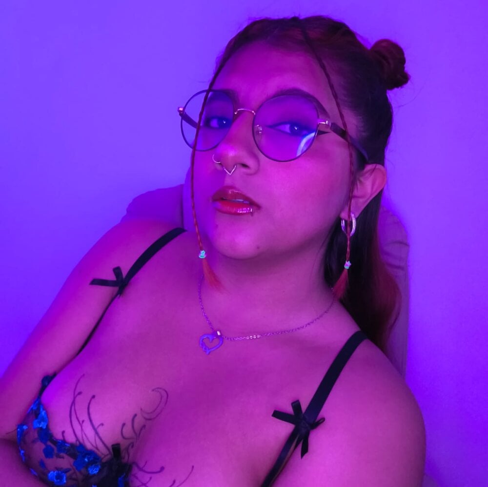 LexieBloom1 profile