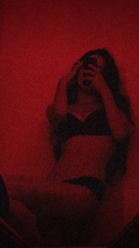 moon_daniela