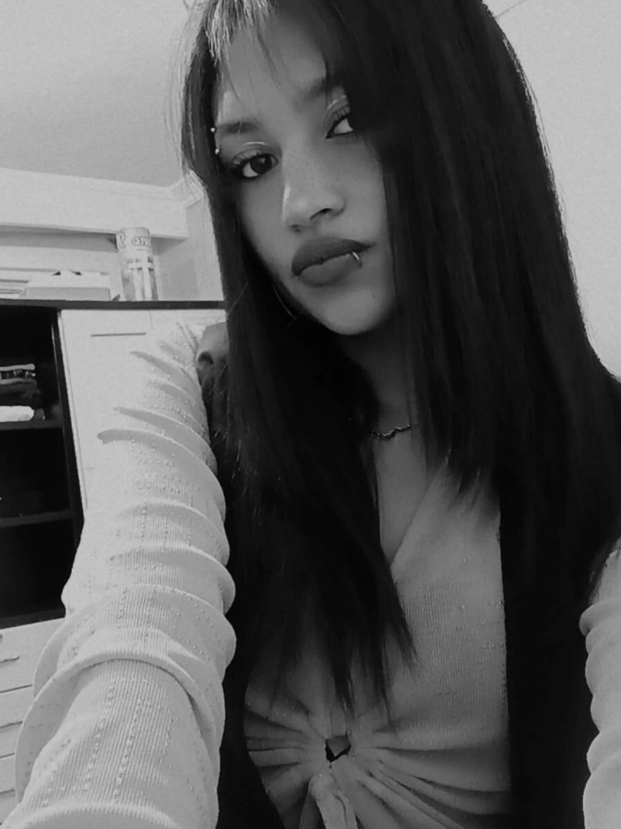 sexcams-joy.com kamilahot08 livesex profile in latino cams