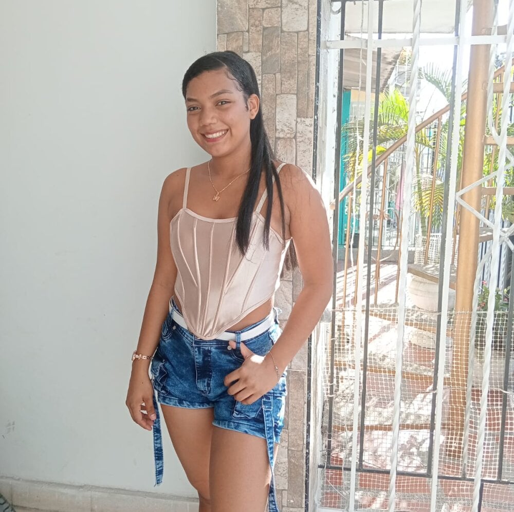 Shantal_hot47 profile