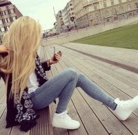 R_aapunzel_'s Offline Chat Room