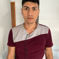 vicentefriends18's Offline Chat Room