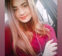 LauraBB_'s Offline Chat Room