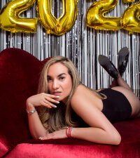 AnnaStrong_'s Offline XXX Chat