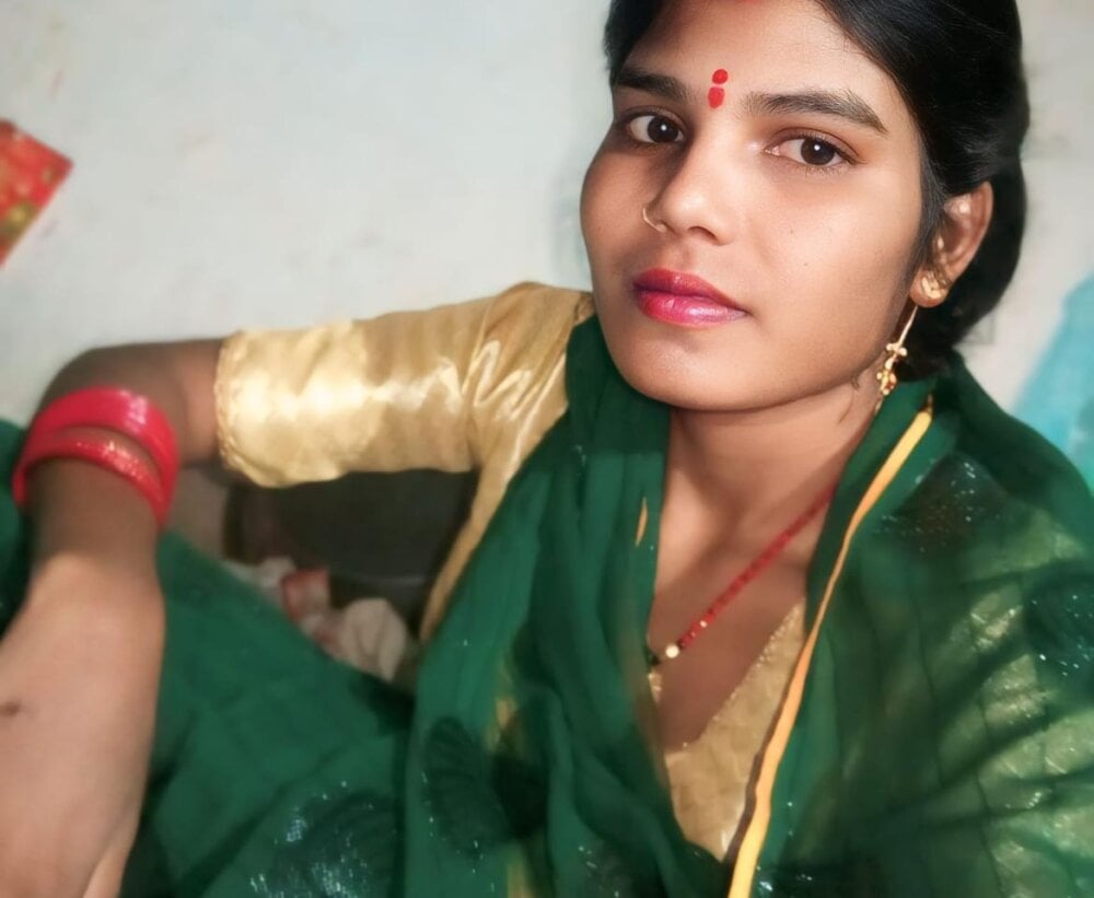 Suneeta_cut profile