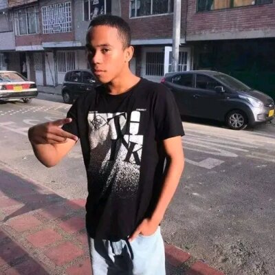 ian_boy_hot ✉ chatroom