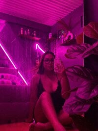 seductiveyumeko69's webcam live show
