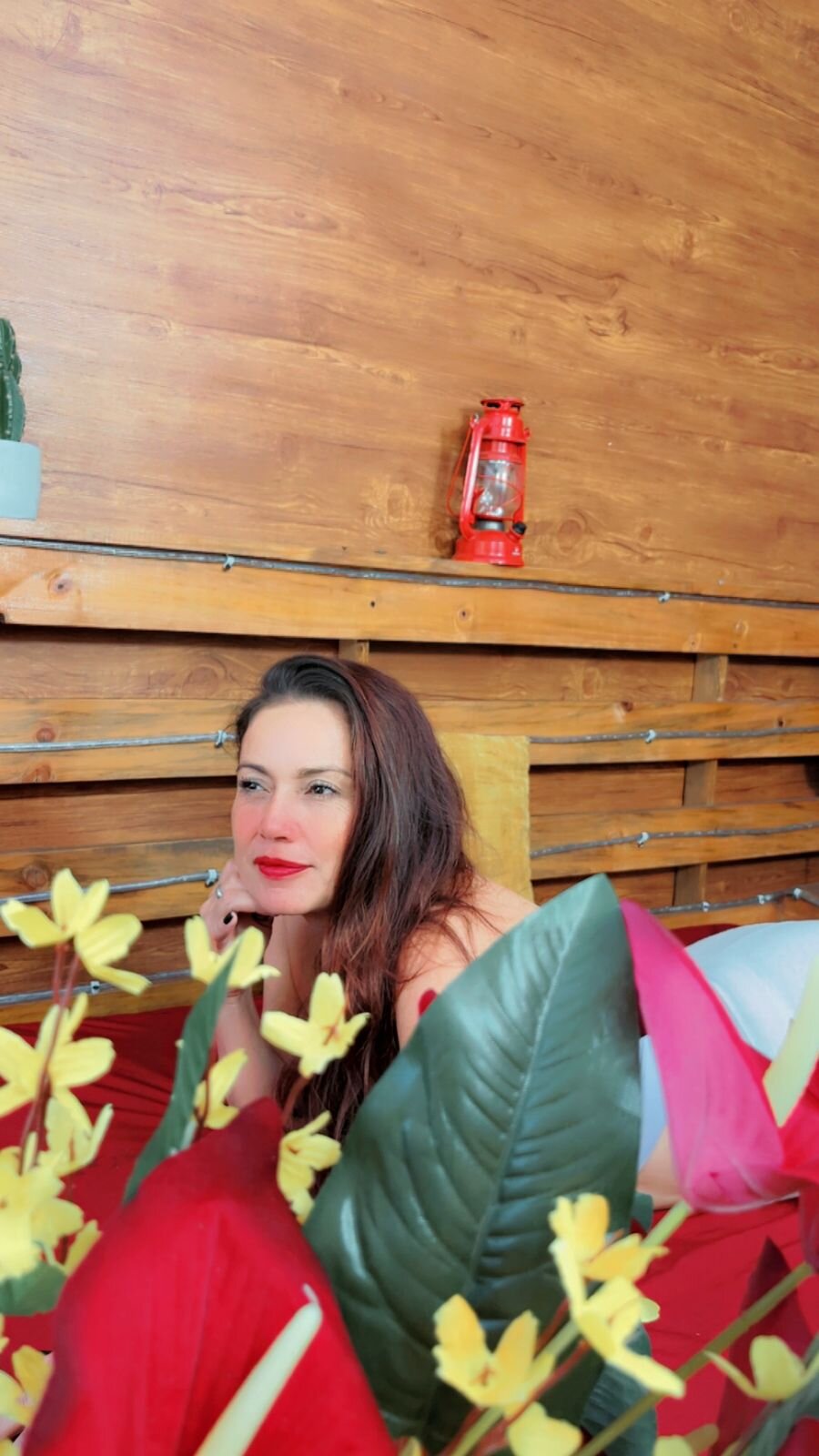 kendra_mature_