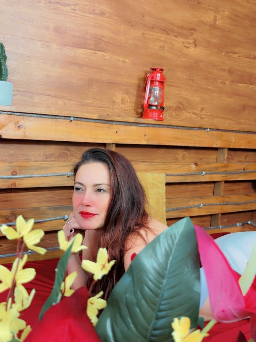 kendra_mature_ profile