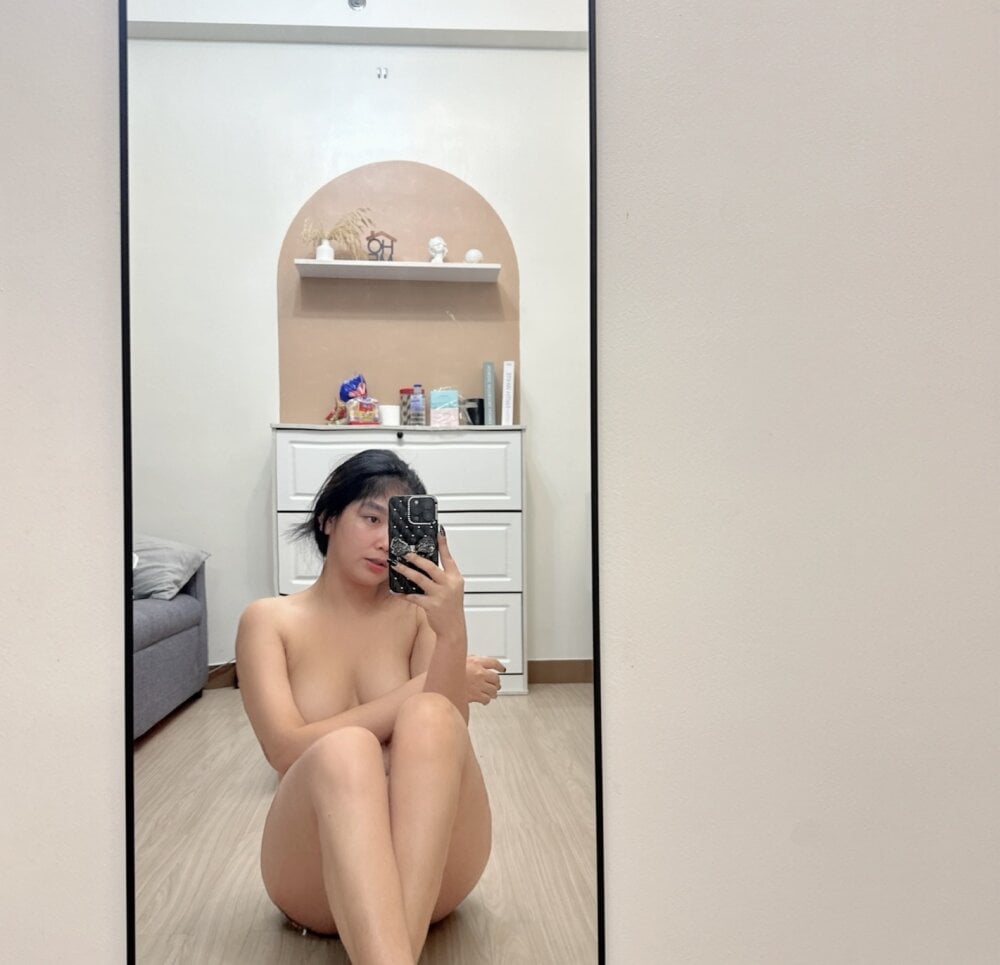 molly_grande from stripchat