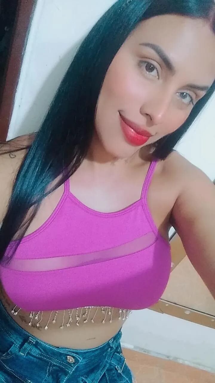 nicolhot74