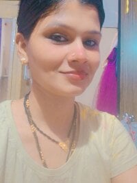 Nandinip2706's webcam live show