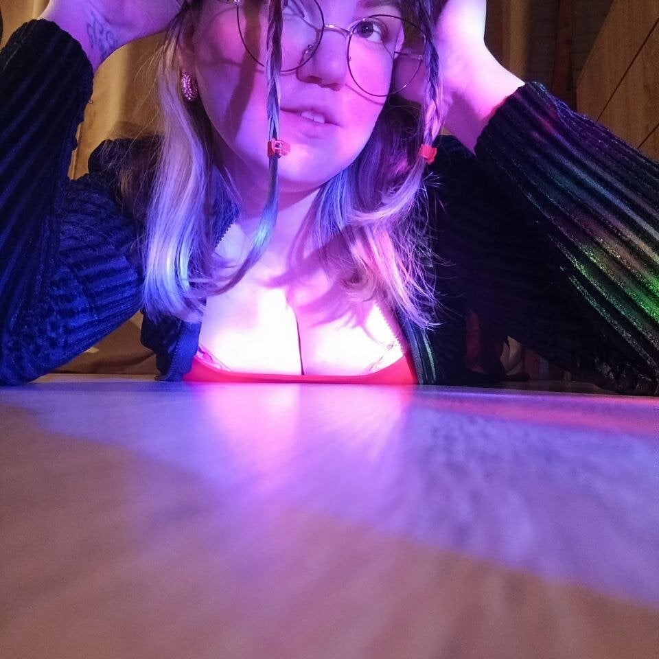 stripchat violetteway webcam profile pic via livesex.fan