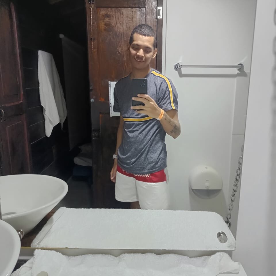 Bony004's Offline XXX Chat